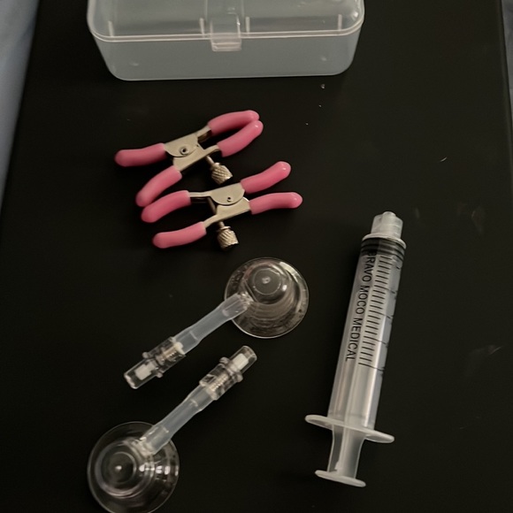 Nipple clamps for breast-feeding with original box and Guards /shields size 2 - Picture 3 of 3